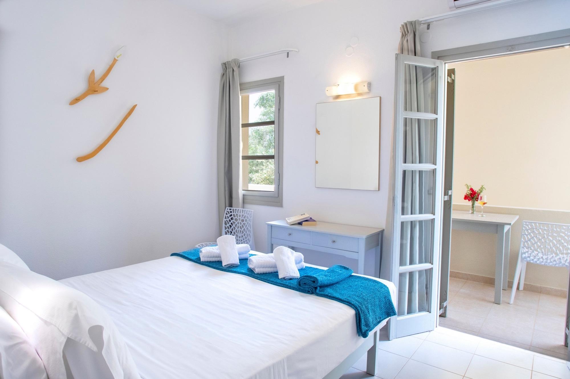 Elounda Garden Suites Heated Pool Exteriör bild