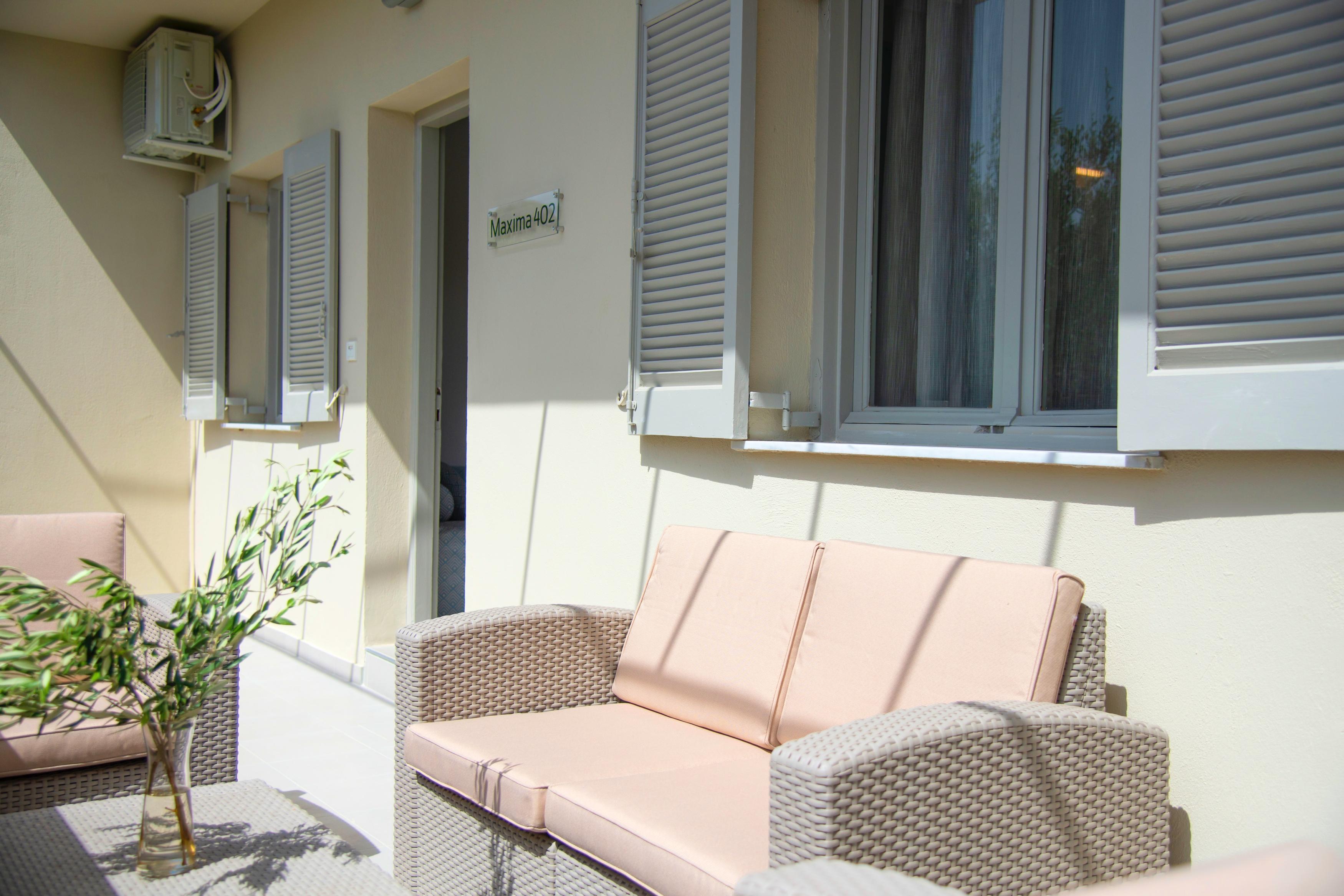 Elounda Garden Suites Heated Pool Exteriör bild
